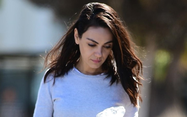 Mila Kunis Looked Comfy in a Gray Sweatshirt and Matching Sweatpants as she Enjoyed a Day of Pampering in Studio City
