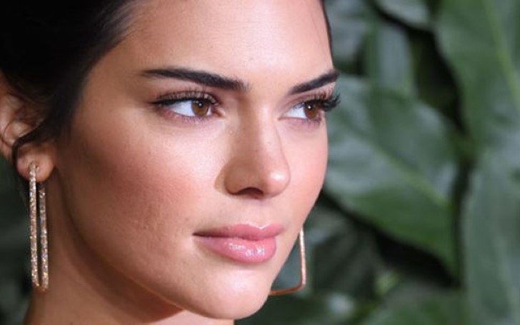 KUWTK Star Kendall Jenner Shares a Video on Instagram Showing a Snake ...