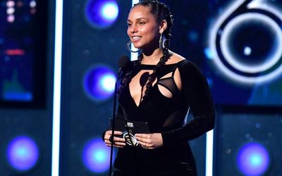 Alicia Keys is Returning to Host the Grammy Awards Next Year