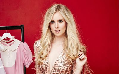 Former X Factor Star Diana Vickers Went Topless On The Beach In Barcelona